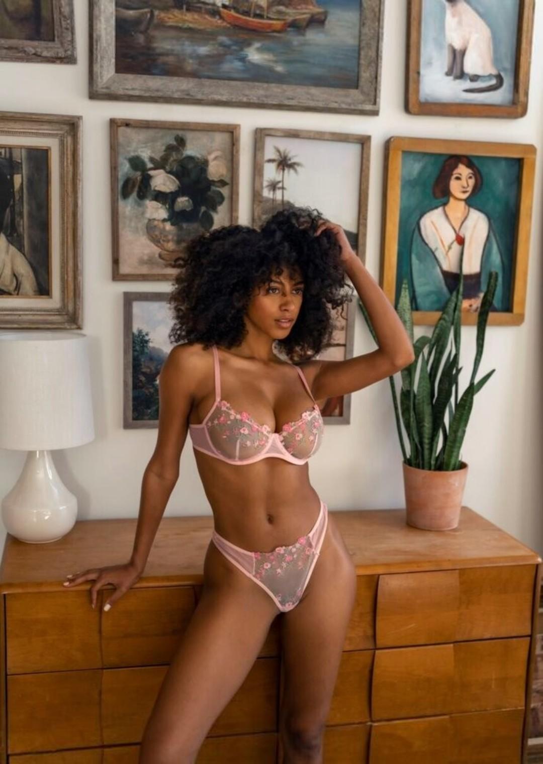 briana-smith
