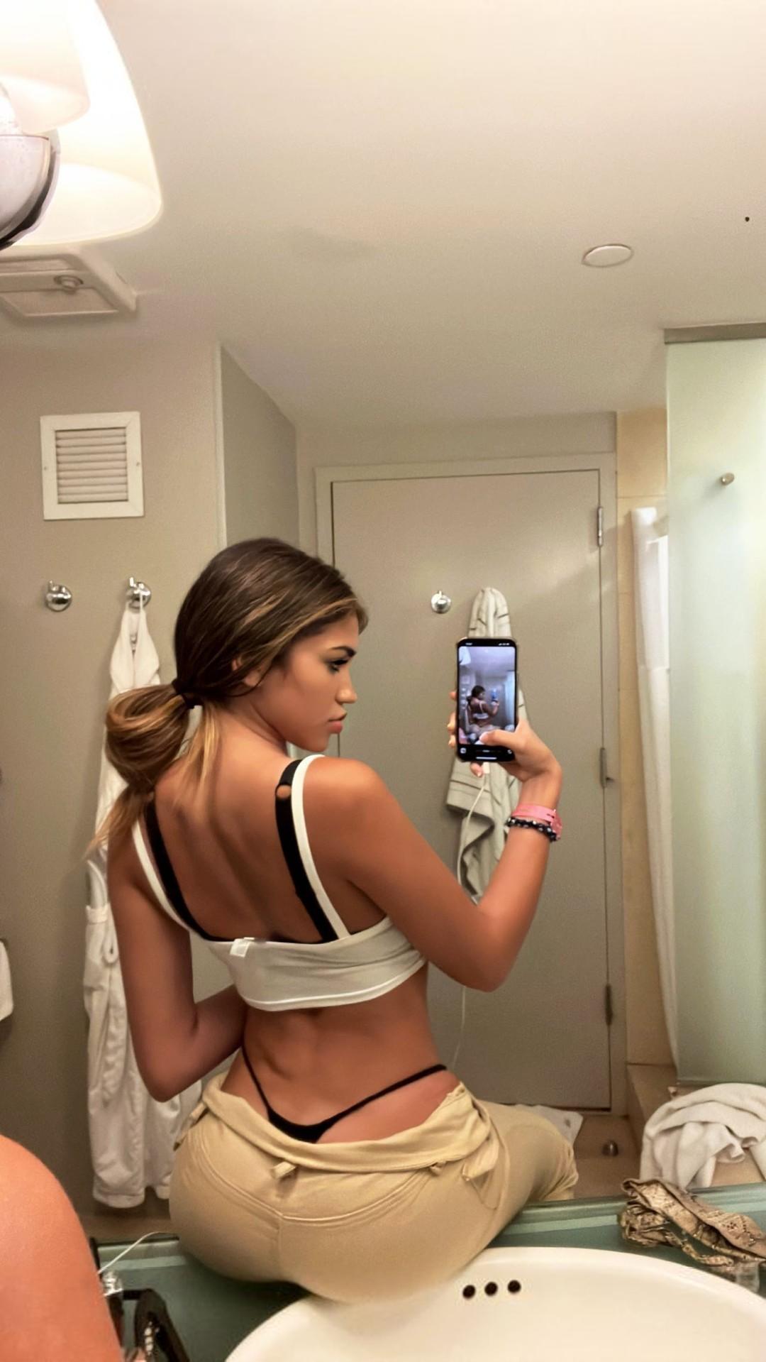 briiellas-brii-adeline-adeline-bri-5