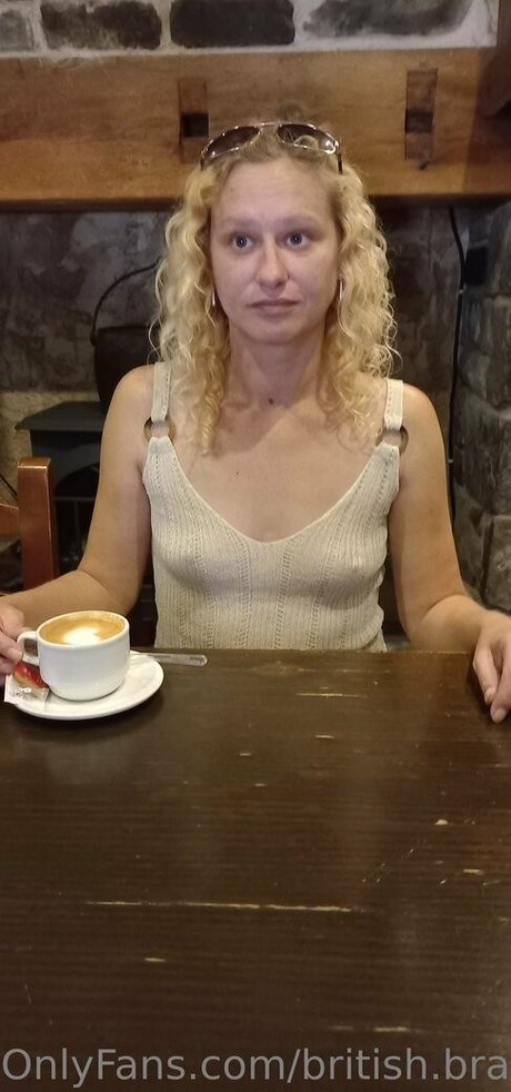 british-braless-hotwifex-3