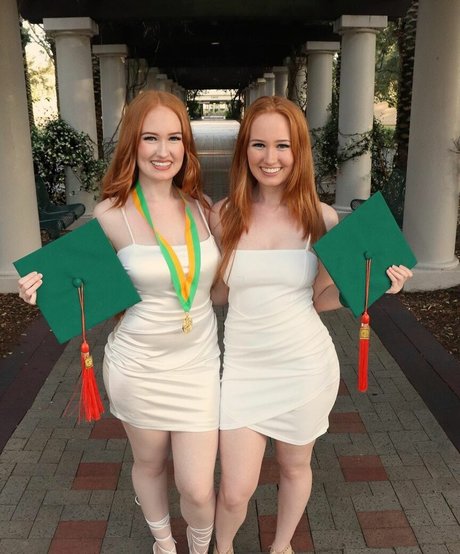 burinski-twins