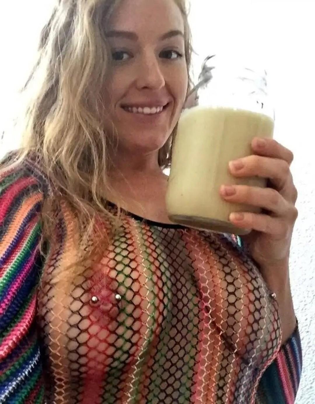 busty-ir-housewife