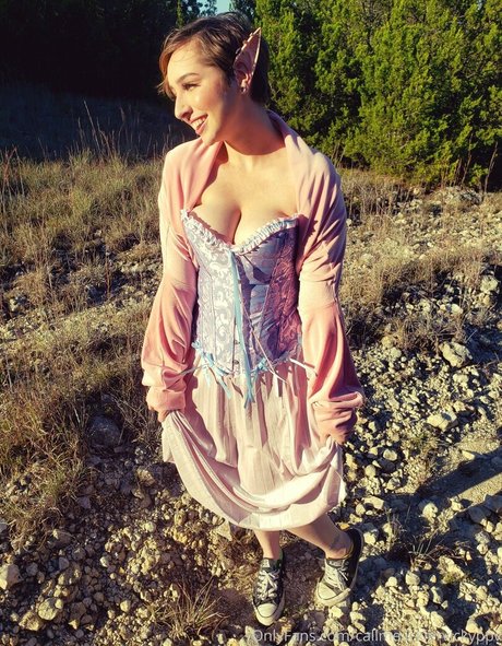 callme-ickiervickyfree-1