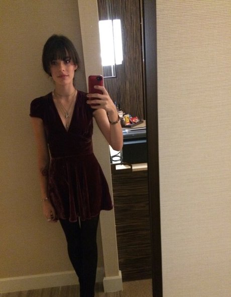 carly-foulkes-1