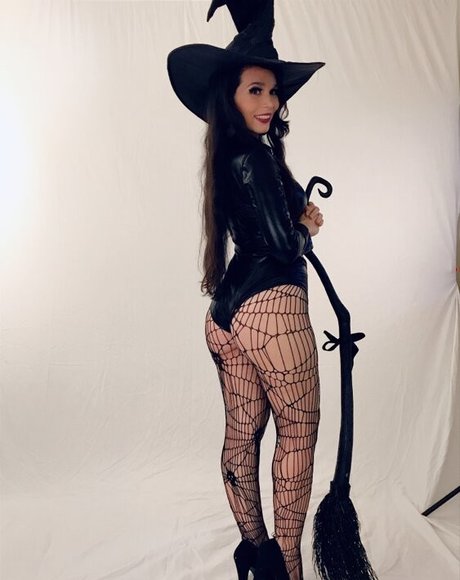 caroangulito-cosplayer-2