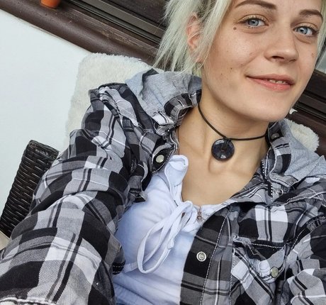 caroline-haas
