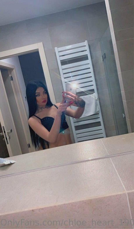 chloe-heart-190