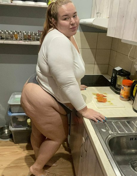 chubbyprincess-98