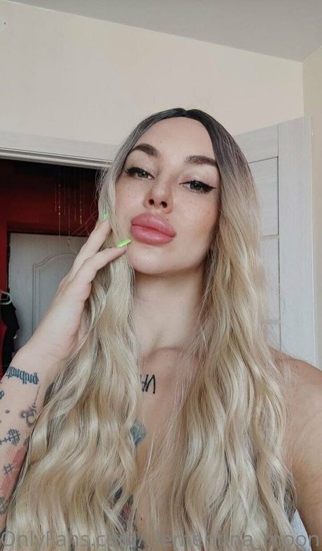 clementina-moon-1