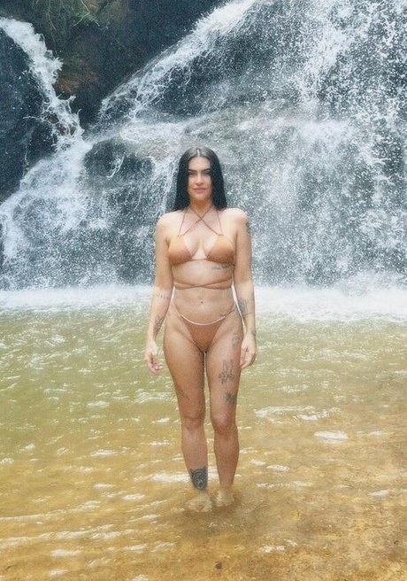 cleo-pires-1