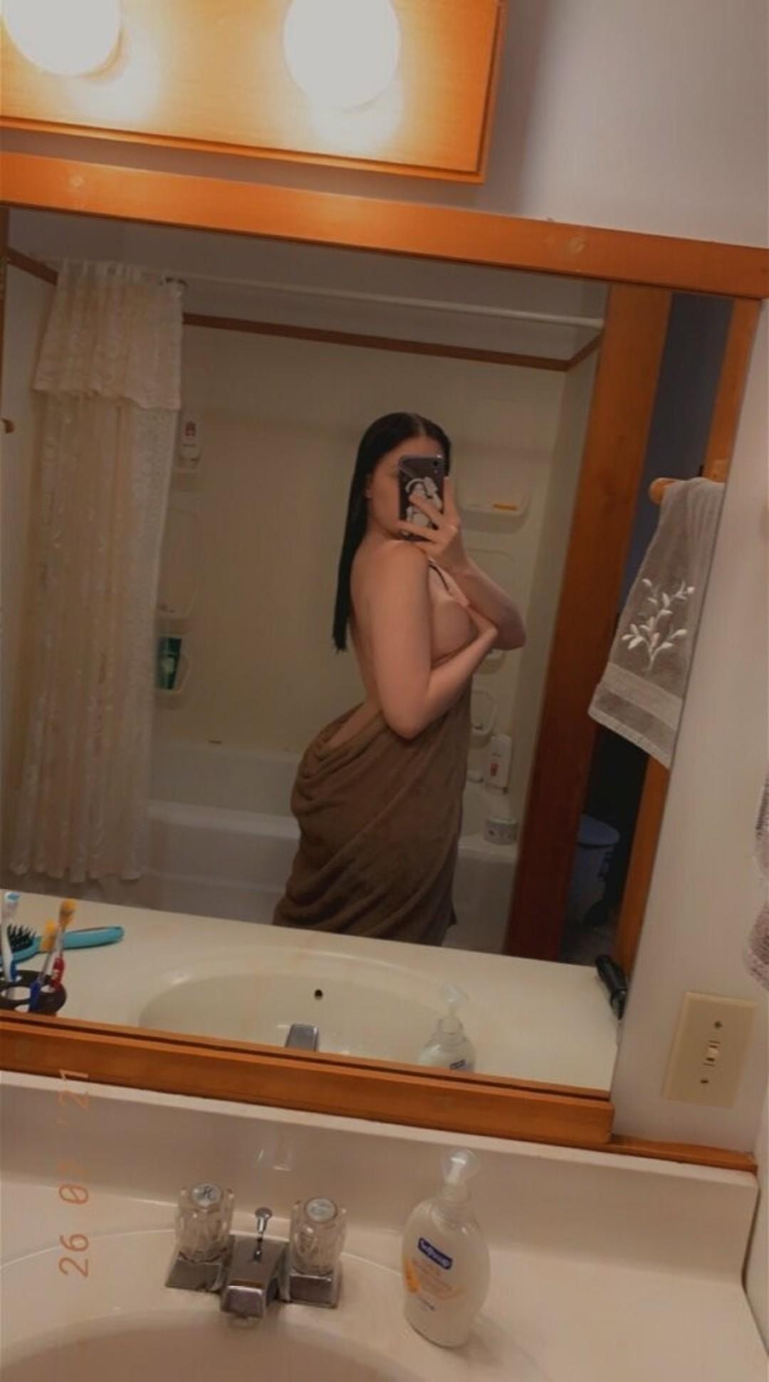 corrine-rhodes
