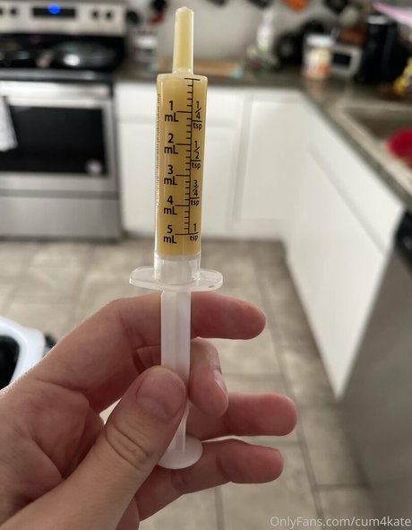 cum4kate-3