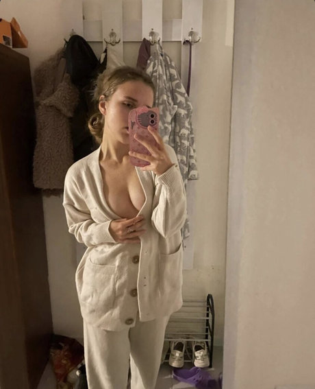 curly-decency