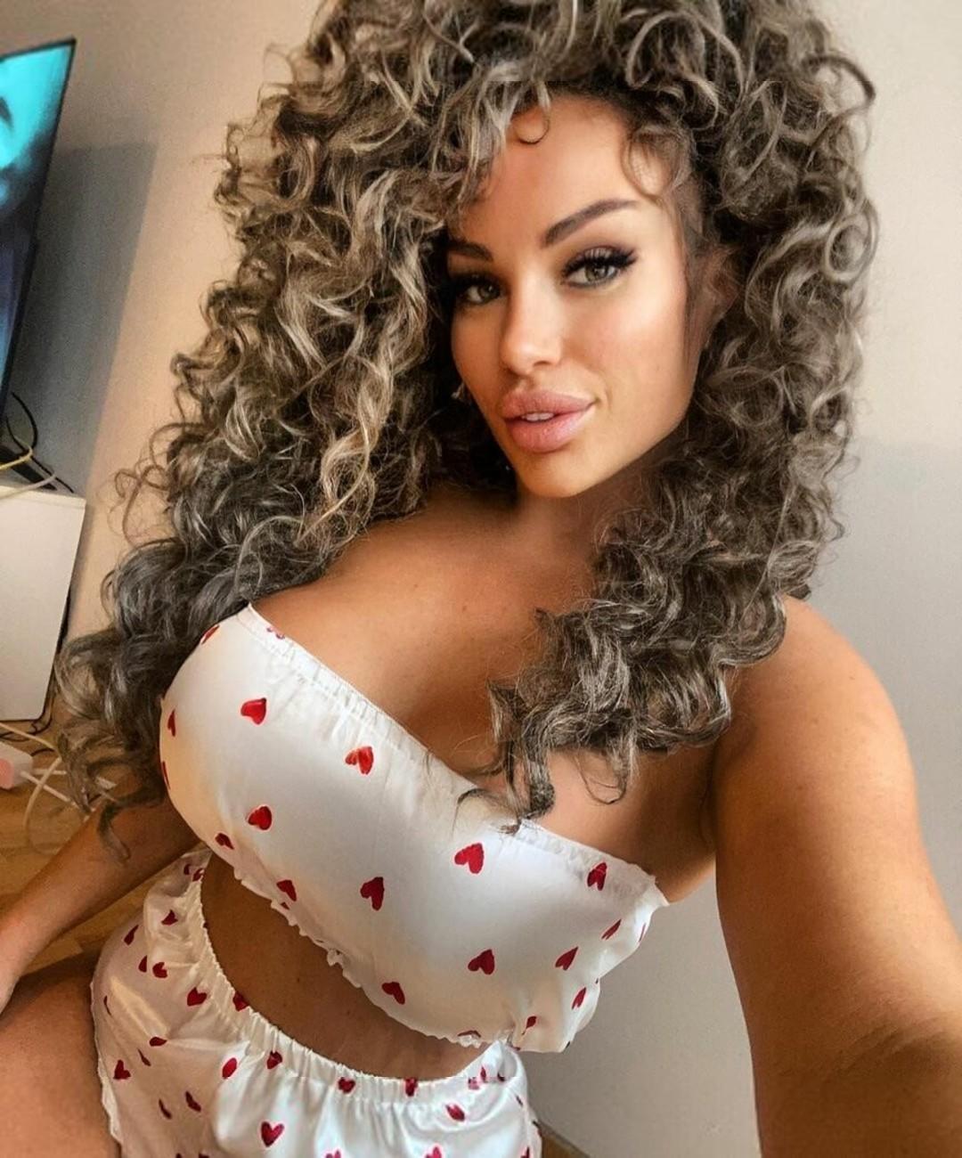 curly-quennn-1