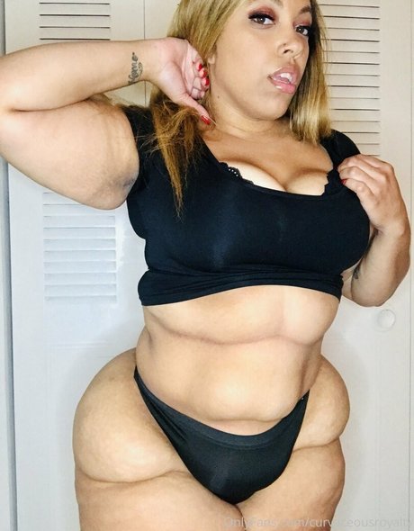 curvaceousroyalty-1