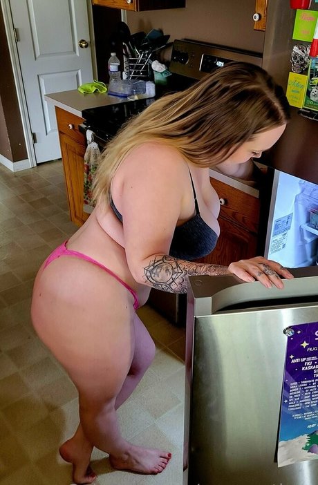 curvycutiexo