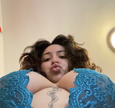 curvygirlynat-1