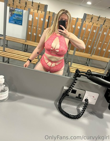 curvykgirl-1