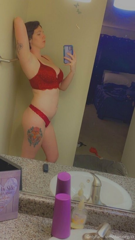 danalegzzz-1