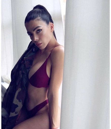 danellaurbaytv-1