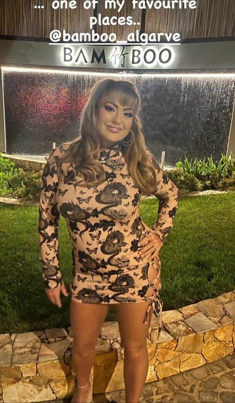 danielle-nicholls