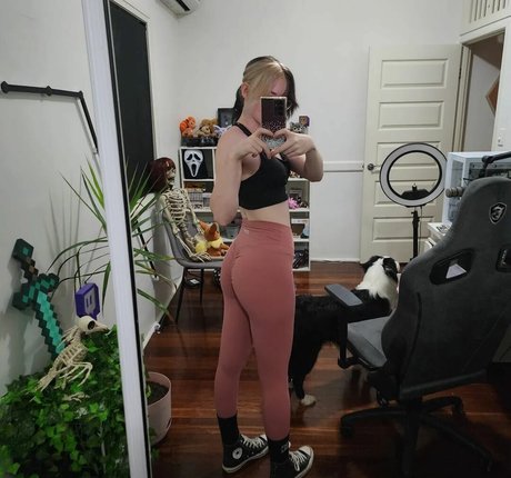 deadlykitten-s-kofi-1