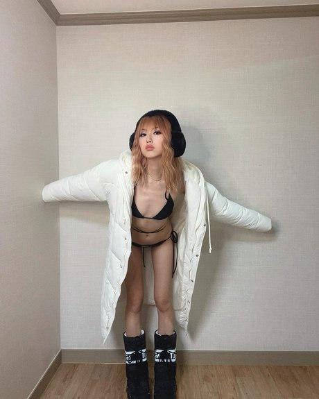 dj-camgirl-ex-no-jumper