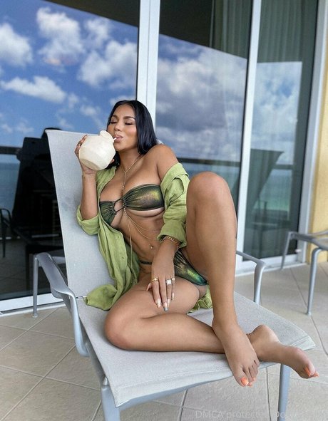 dollycastro-5