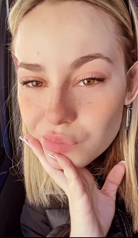 elena-lagou