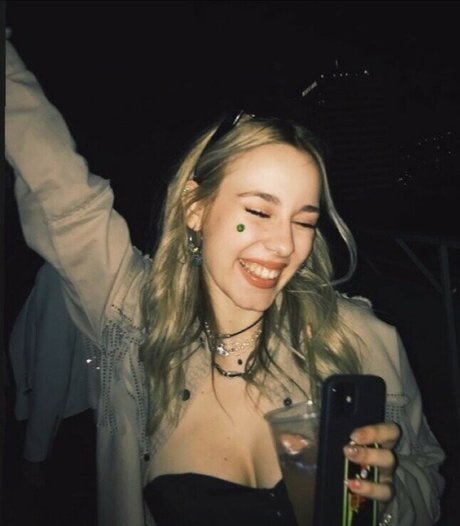 elena-lagou