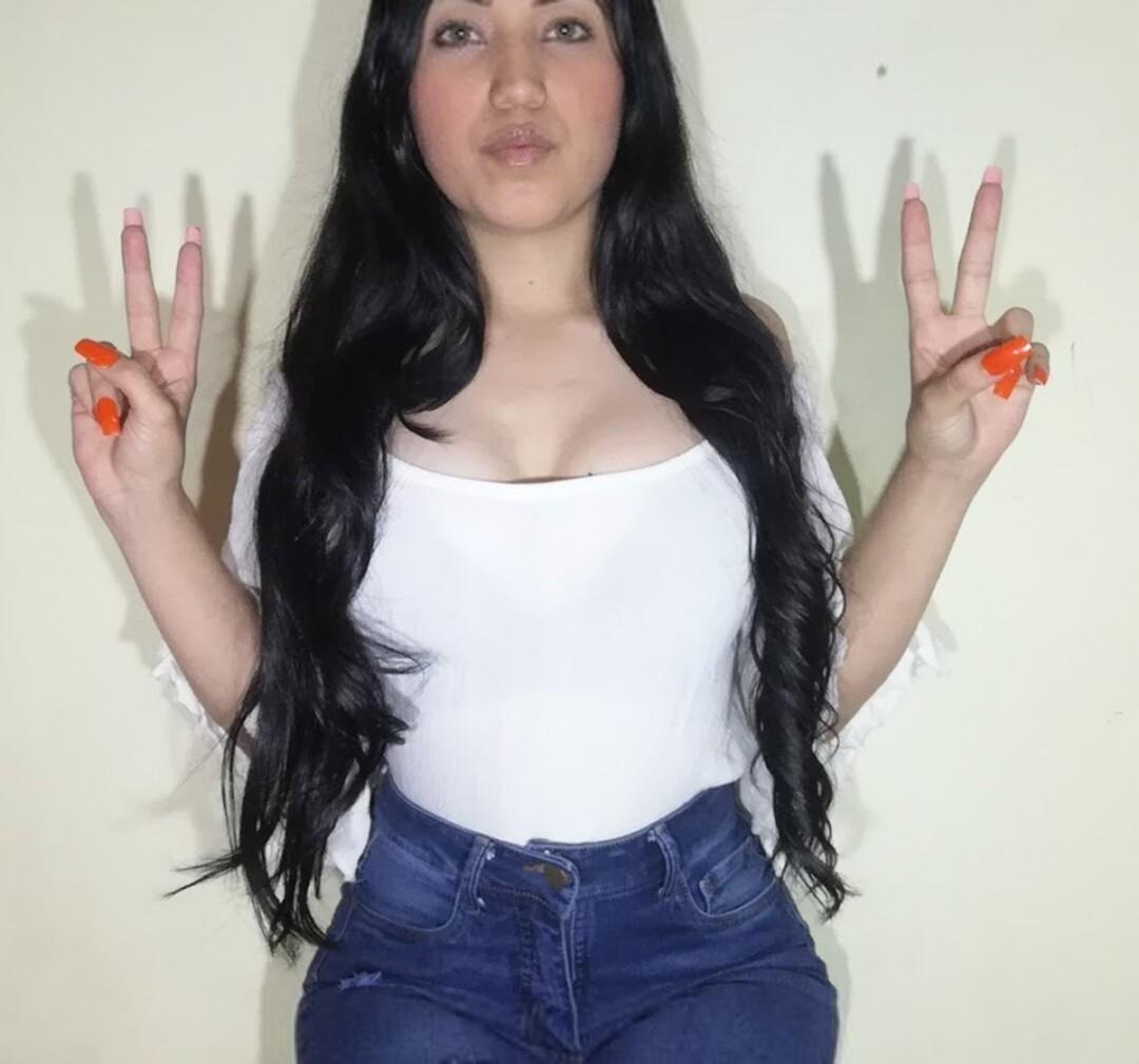 elis-scratching-asmr-1