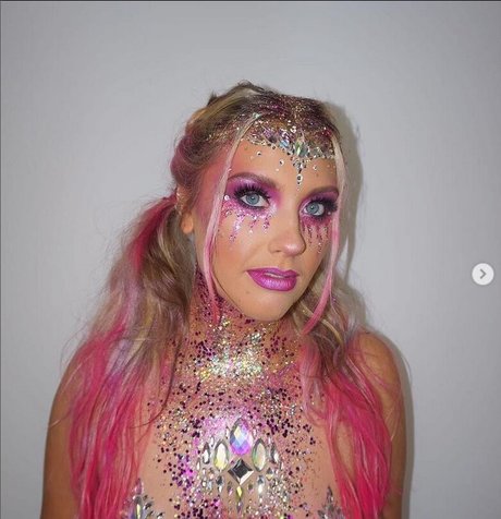 ella-henderson-1
