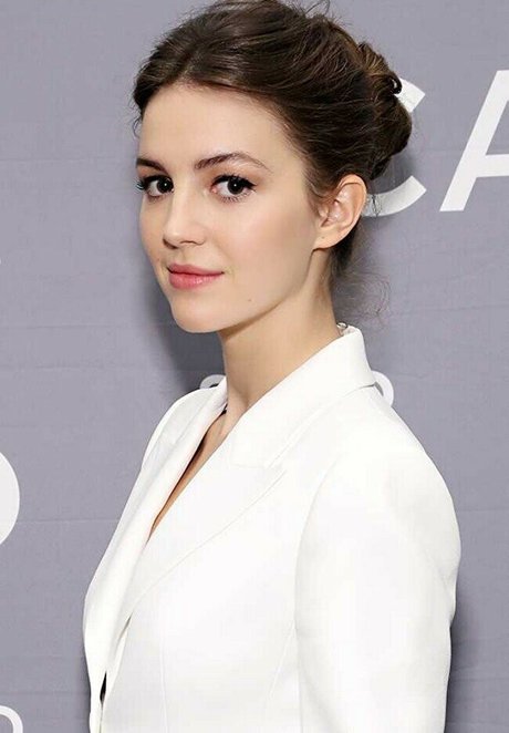ella-hunt-1