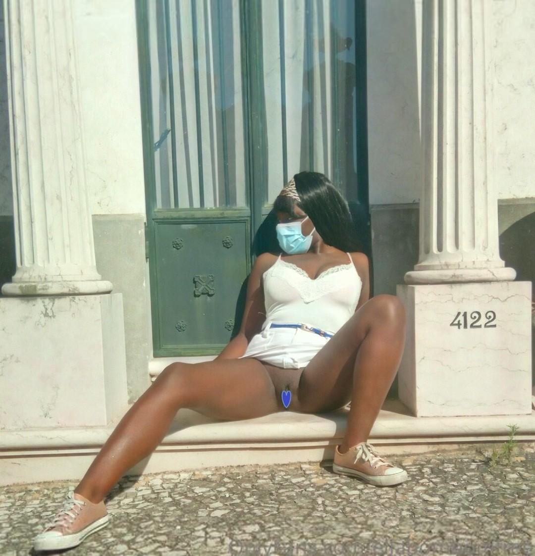 ellabombomfree