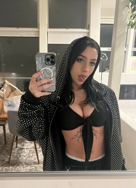 elle-taylor-1