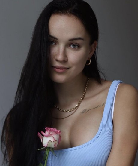 ellielli-elligoinglive