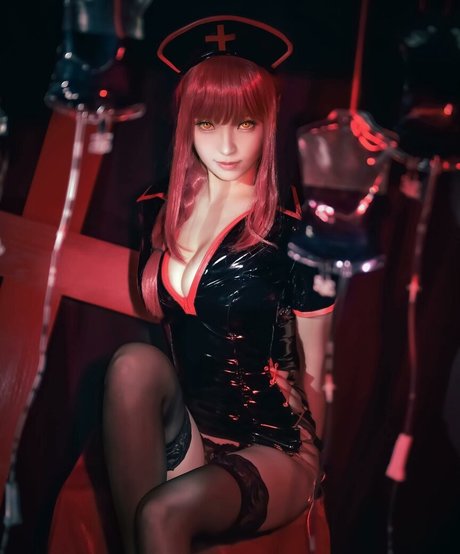 ely-cosplay