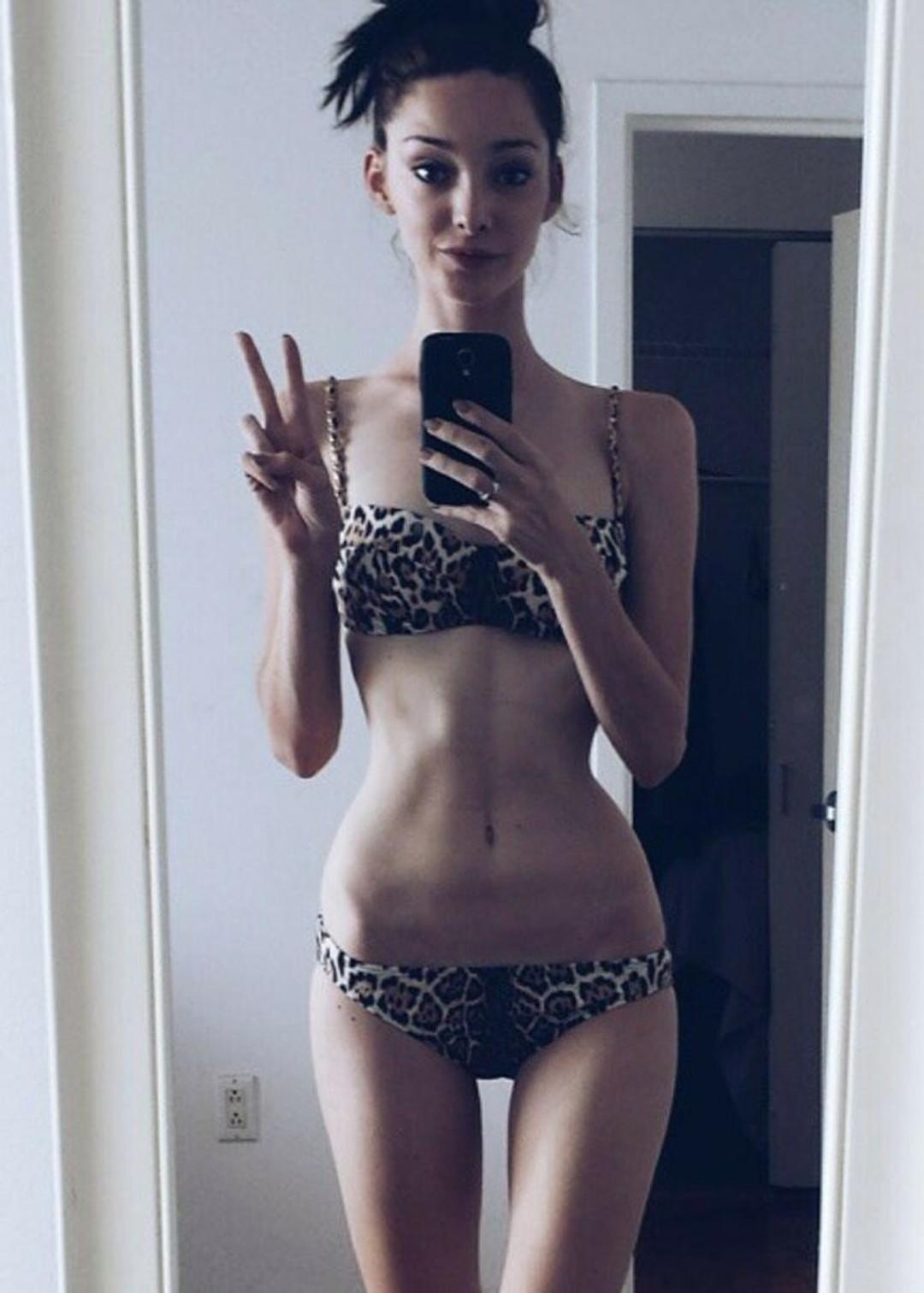 emma-dumont