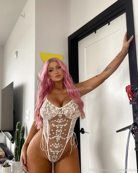 emmybre-2