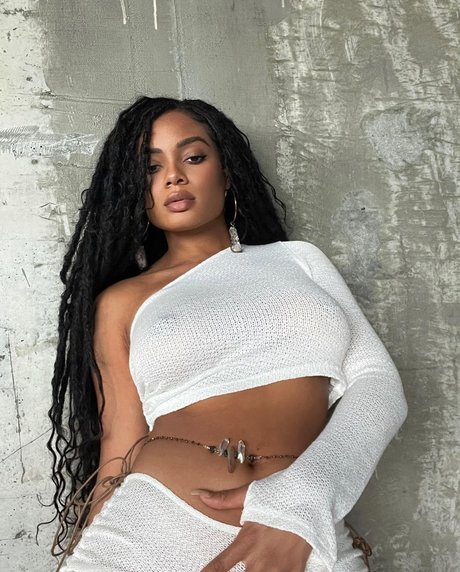 essence-tatiana-essencetatiana