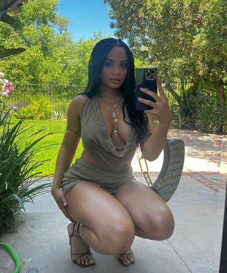 essence-tatiana