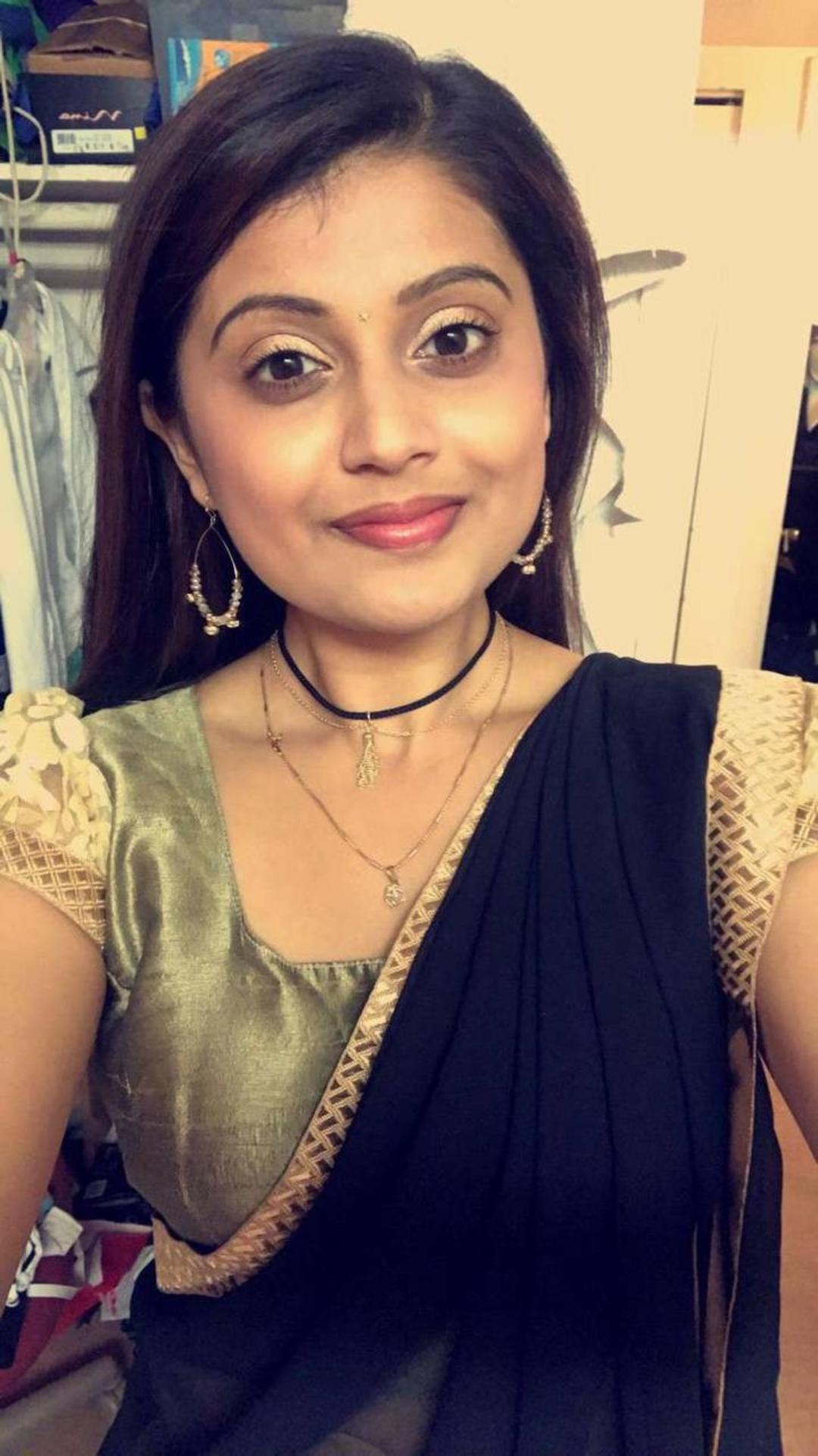 extraperky-pearkyindianboobs-2