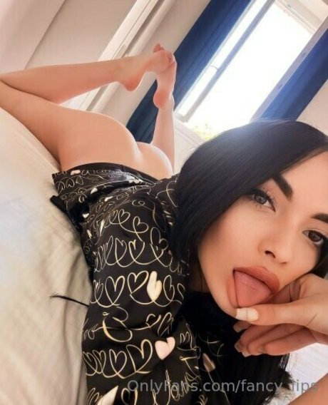 fancy-lips