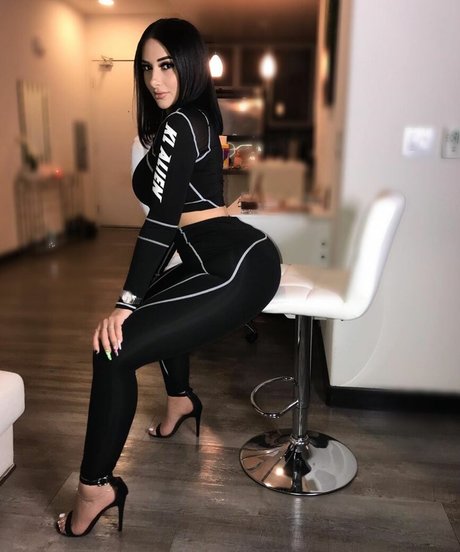 feetbyjo-2