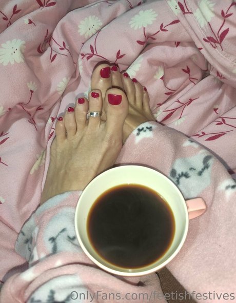 feetishfestives-1
