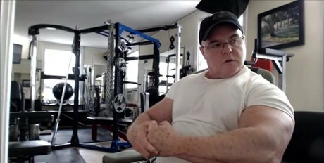 flexbigmuscle-1