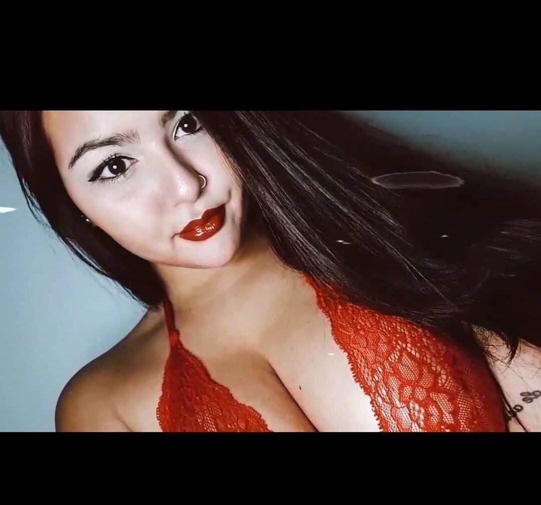 flopiiayeleen