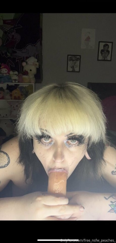 free-nsfw-peaches