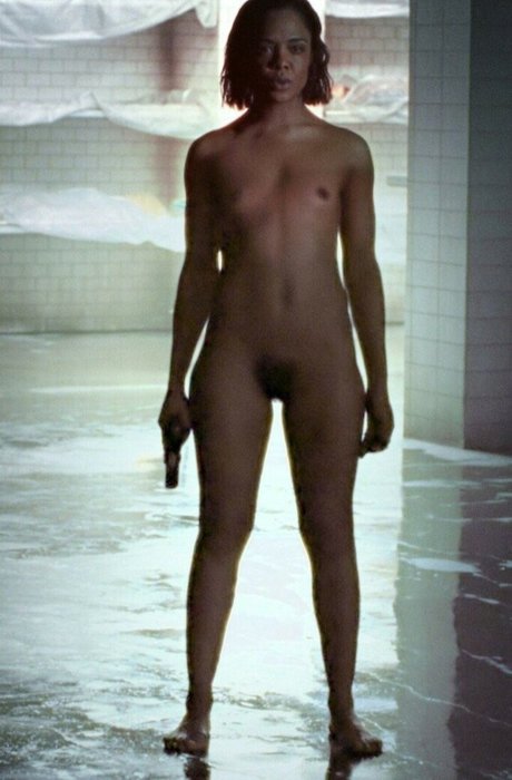 full-frontal-nudity-2