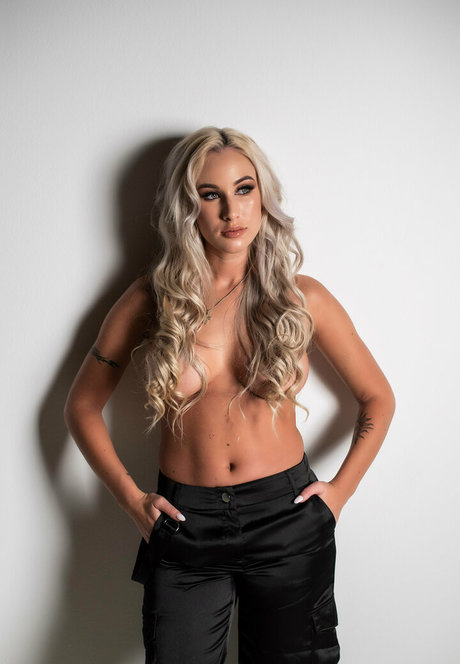 gergye-krisztina-gergye-krisztina-chris-tine19