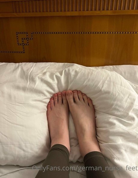 german-nurse-feet
